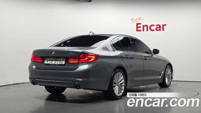 BMW 5 Series 2019 — Şəkil 2/20