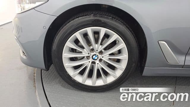 BMW 5 Series 2019 — Şəkil 5/20
