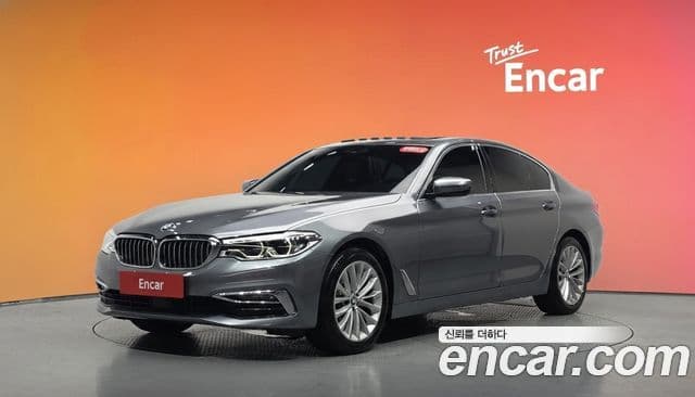 BMW 5 Series 2019 — Şəkil 1/20
