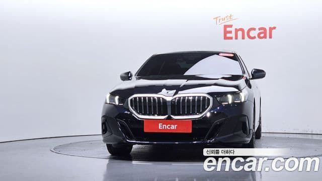 BMW 5 Series 2025 — ფოტო 3/20