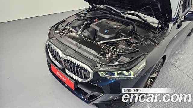 BMW 5 Series 2025 — ფოტო 6/20