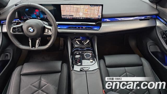 BMW 5 Series 2025 — ფოტო 7/20