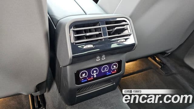 BMW 5 Series 2025 — ფოტო 17/20
