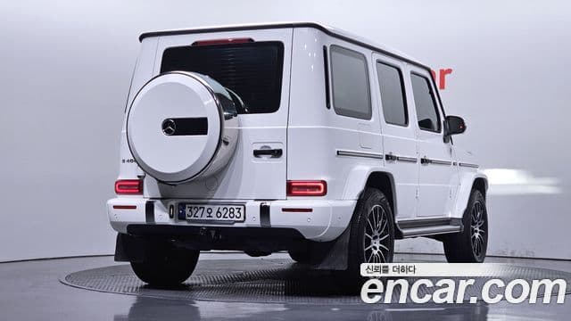 Mercedes-Benz G-Class 2023 — Photo 28/33