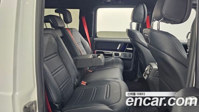Mercedes-Benz G-Class 2023 — Photo 7/33