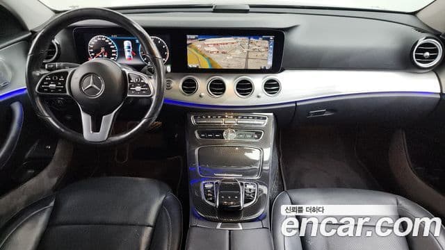 Mercedes-Benz E-Class 2019 — ფოტო 7/20