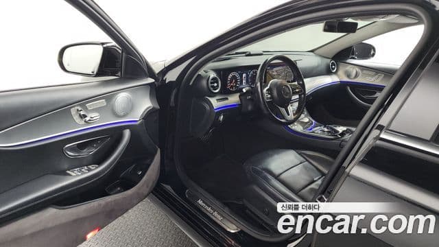 Mercedes-Benz E-Class 2019 — ფოტო 10/20