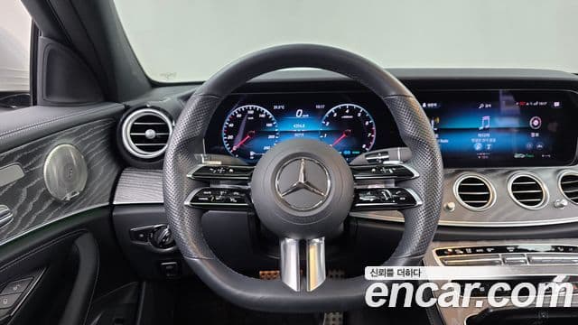 Mercedes-Benz E-Class 2021 — Şəkil 12/20