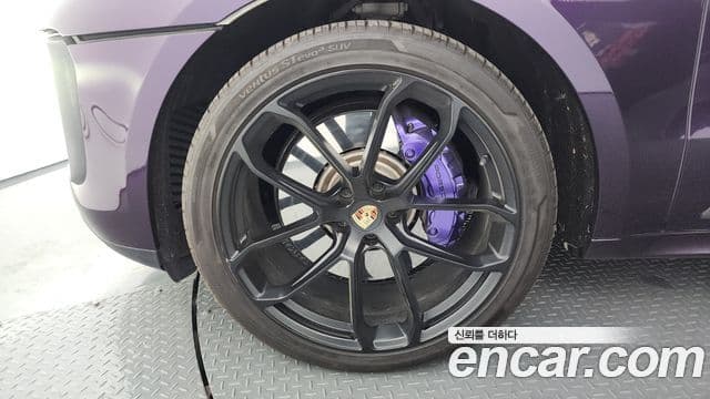 Porsche Macan 2020 — ფოტო 5/20