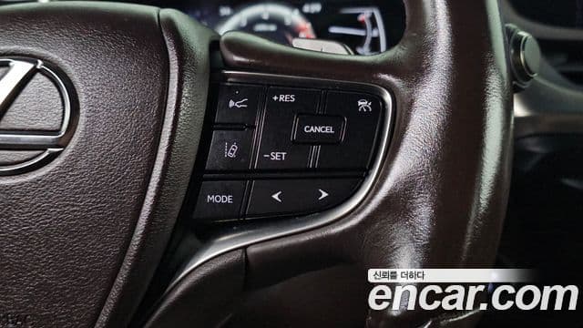 Lexus ES300h 2019 — ფოტო 19/20