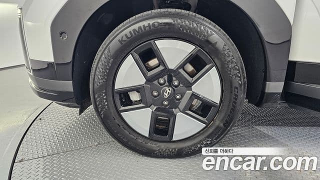 Hyundai Santa Fe 2023 — Şəkil 5/20