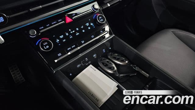 Hyundai Santa Fe 2023 — Şəkil 9/20