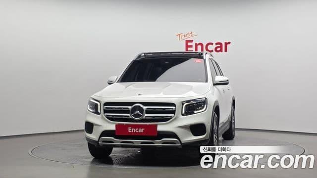 Mercedes-Benz GLB-Class 2021 — ფოტო 3/20