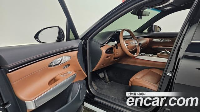 Genesis GV70 2023 — Şəkil 10/20