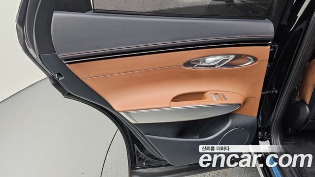 Genesis GV70 2023 — Şəkil 2/31