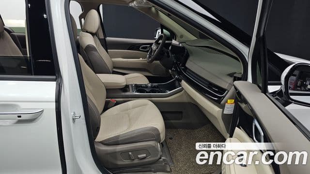 Kia Carnival 2025 — Photo 21/43