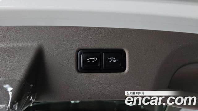 Kia Carnival 2025 — Photo 10/43