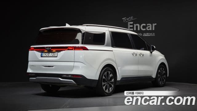 Kia Carnival 2022 — Фото 2/20