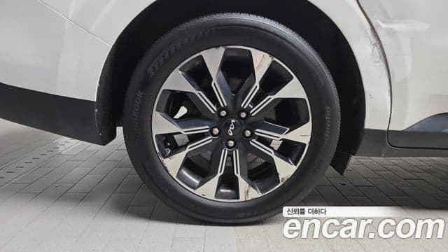 Kia Carnival 2022 — Фото 5/20