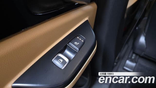 Kia Carnival 2022 — Фото 19/20