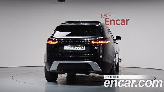 Land Rover Range Rover Velar 2022 — Şəkil 4/20