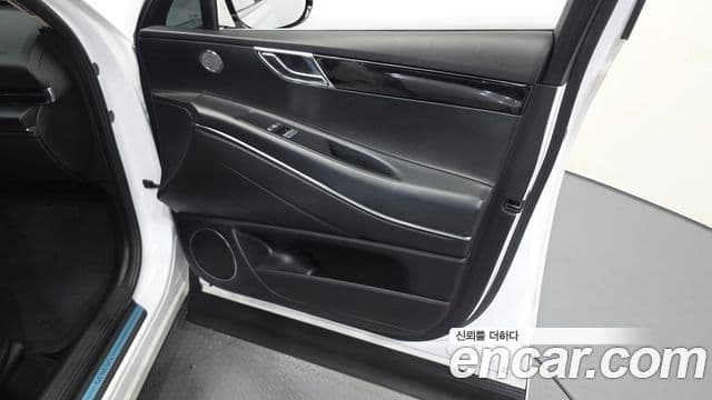 Genesis GV80 2020 — Photo 3/33