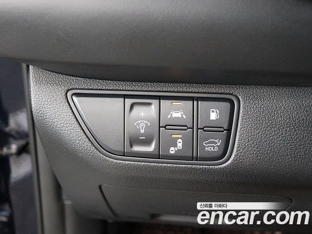 Genesis G70 2019 — ფოტო 12/19