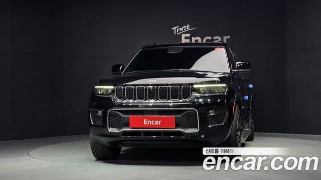 Jeep Grand Cherokee 2022 — ფოტო 3/20