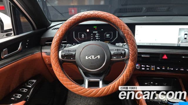 Kia K5 2024 — Şəkil 13/20