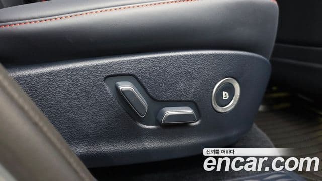 Genesis GV80 Coupe 2024 — ფოტო 28/42