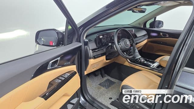 Kia Carnival 2021 — ფოტო 10/20