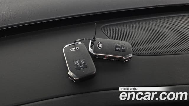 Kia Carnival 2021 — Photo 36/42
