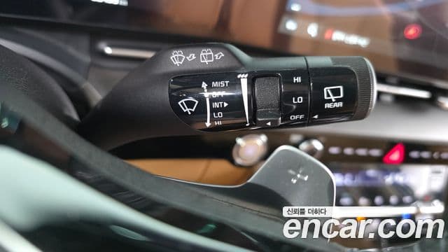 Kia Carnival 2021 — Photo 34/42