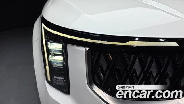Kia Carnival 2023 — Photo 9/35