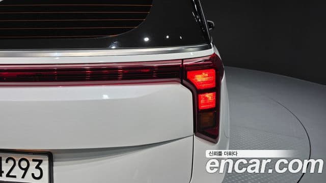 Kia Carnival 2023 — Photo 13/35