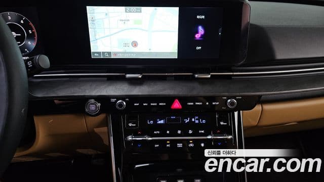 Kia Carnival 2022 — Şəkil 15/20