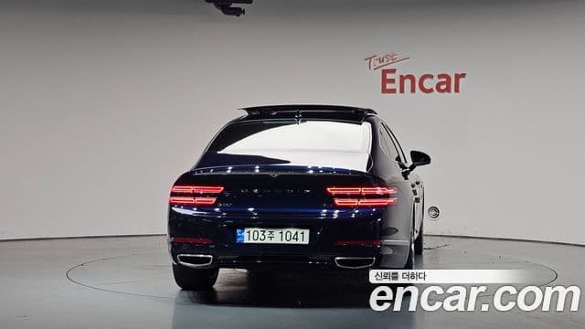 Genesis Electrified G80 2023 — фото 4 из 20