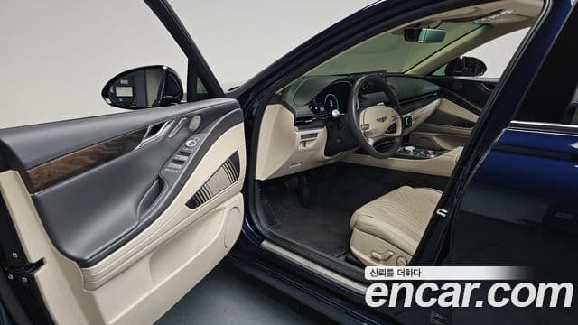 Genesis Electrified G80 2023 — фото 10 из 20