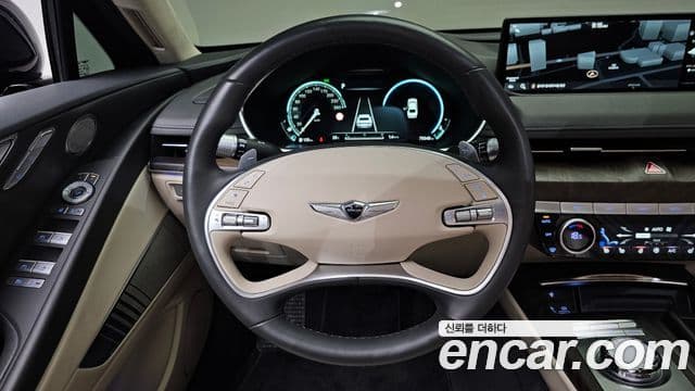 Genesis Electrified G80 2023 — фото 13 из 20