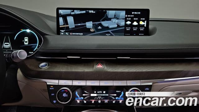 Genesis Electrified G80 2023 — фото 14 из 20