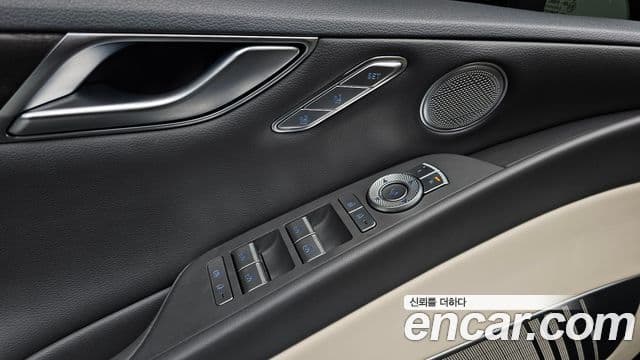 Genesis Electrified G80 2023 — фото 18 из 20