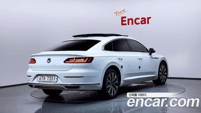 Volkswagen Arteon 2019 — Фото 1/20
