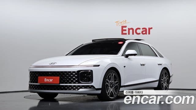 Hyundai Grandeur 2023 — ფოტო 1/20