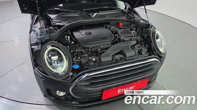 Mini Cooper Clubman 2023 — фото 6 из 20