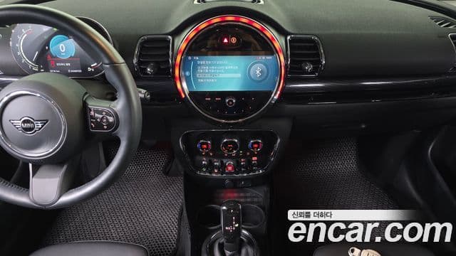 Mini Cooper Clubman 2023 — фото 14 из 20
