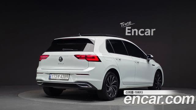 Volkswagen Golf 2023 — Şəkil 2/20