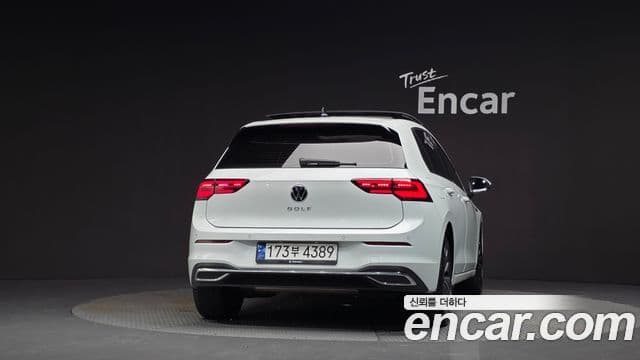Volkswagen Golf 2023 — Şəkil 4/20