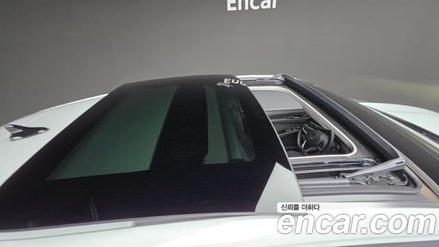 Volkswagen Golf 2023 — Şəkil 12/20