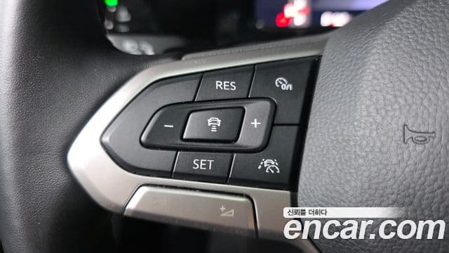 Volkswagen Golf 2023 — Şəkil 17/20