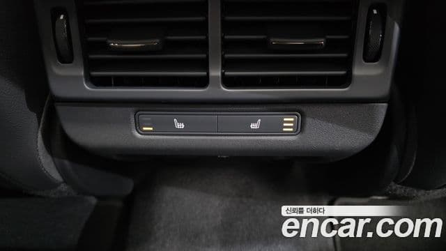 Land Rover Range Rover Evoque 2024 — ფოტო 18/20